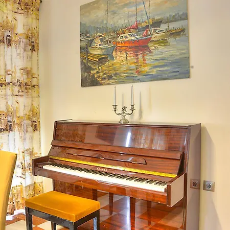 Apartment Piso Deluxe Argote Seville